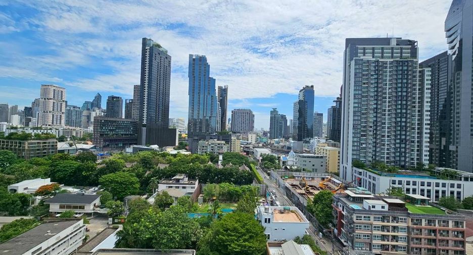 Condo en alquiler de 1 habitaciones en Khlong Toei, Bangkok