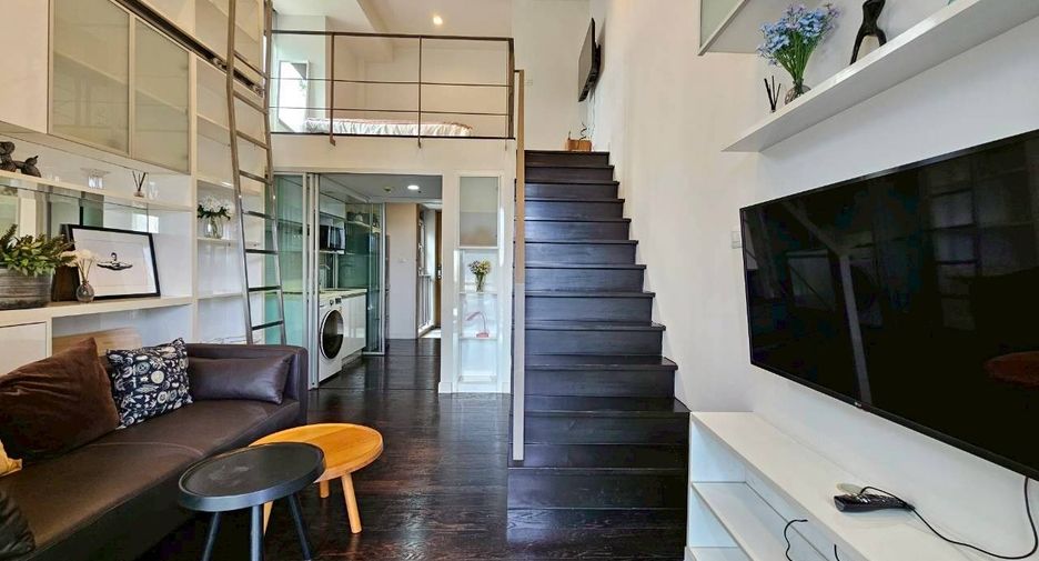 Condo en alquiler de 1 habitaciones en Khlong Toei, Bangkok