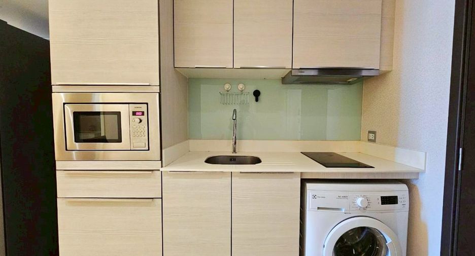 For rent and for sale 1 bed condo in Watthana, Bangkok
