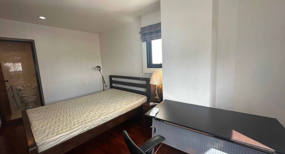 For rent and for sale 2 bedrooms condo in Khlong Toei, Bangkok