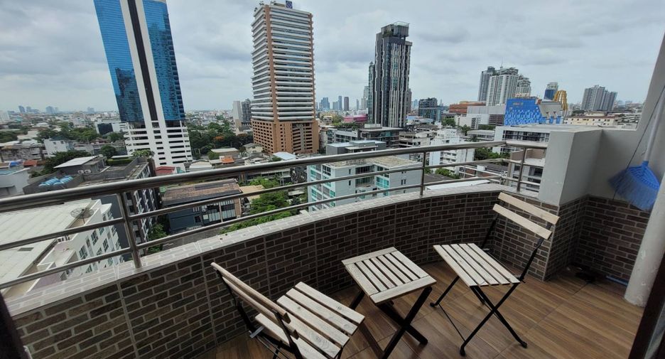 À louer 2 chambres condo à Watthana, Bangkok