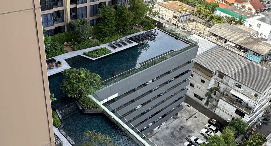 Condo en alquiler de 2 habitaciones en Khlong Toei, Bangkok