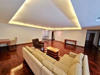 For rent 3 bedrooms condo in Yan Nawa, Bangkok