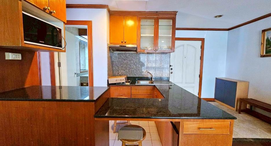 For rent 2 bedrooms condo in Watthana, Bangkok