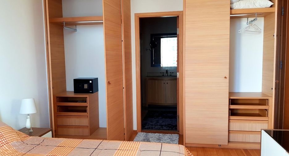 For rent and for sale 1 bed condo in Sathon, Bangkok