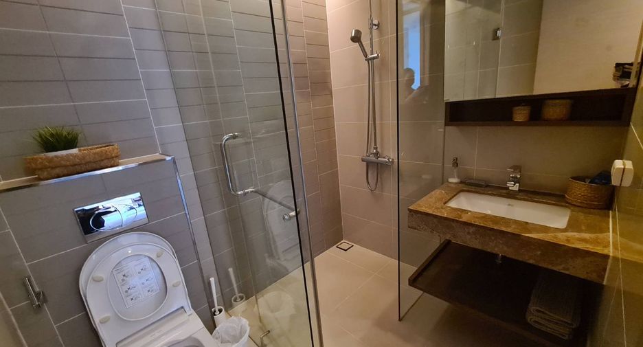 Condo en alquiler y en venta de 2 habitaciones en Watthana, Bangkok