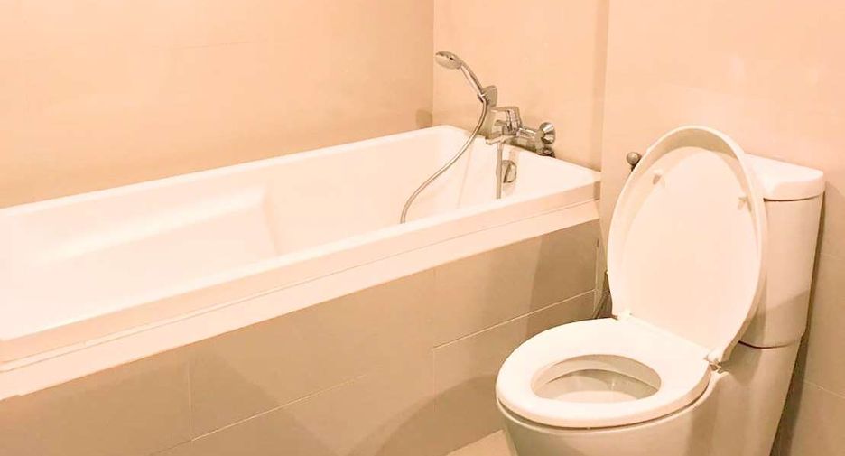 For rent 1 bed condo in Watthana, Bangkok