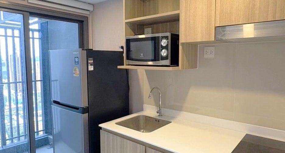 Condo en alquiler de 1 habitaciones en Khlong Toei, Bangkok
