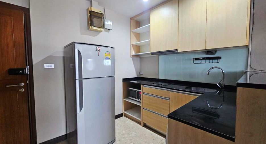 For rent 1 bed condo in Sathon, Bangkok