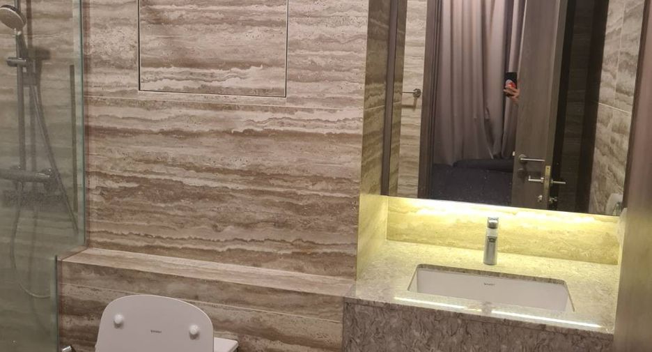 For rent and for sale 1 bed condo in Khlong Toei, Bangkok