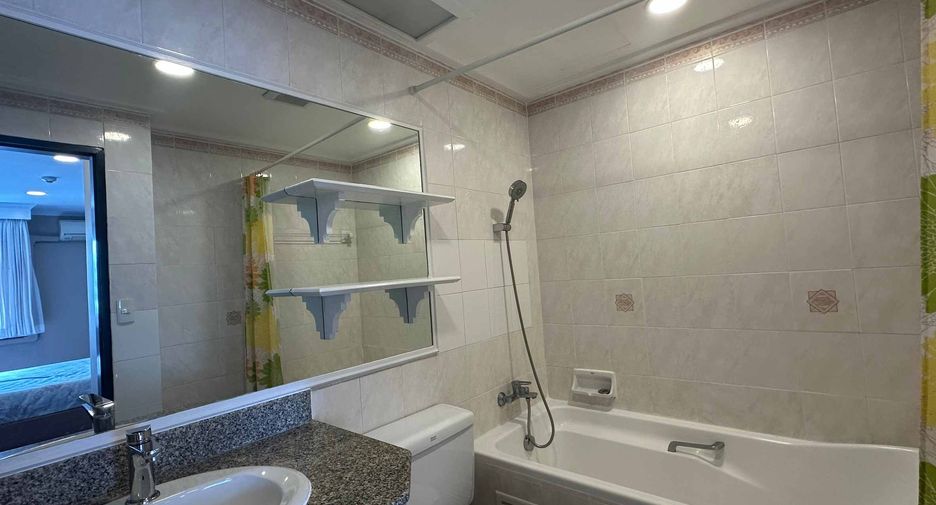 Wohnung zur Miete mit 2 Zimmer in Khlong Toei, Bangkok