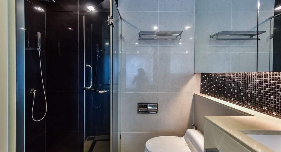 For rent 1 bed condo in Sathon, Bangkok