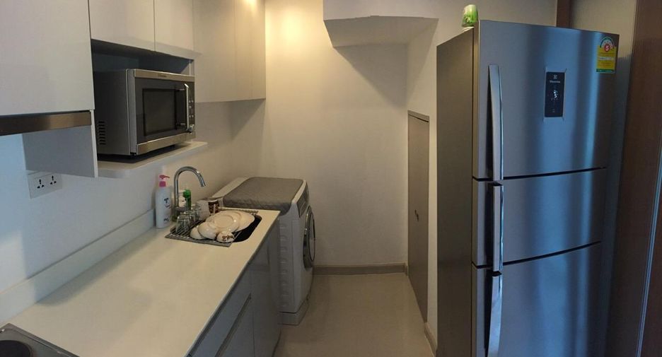 À louer 1 chambre condo à Phra Khanong, Bangkok