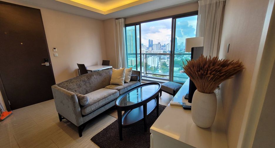 For rent and for sale 1 bed condo in Watthana, Bangkok
