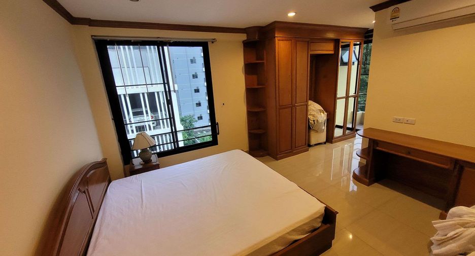 Condo en alquiler de 3 habitaciones en Watthana, Bangkok