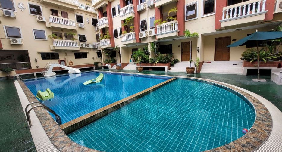 Condo en alquiler de 3 habitaciones en Watthana, Bangkok