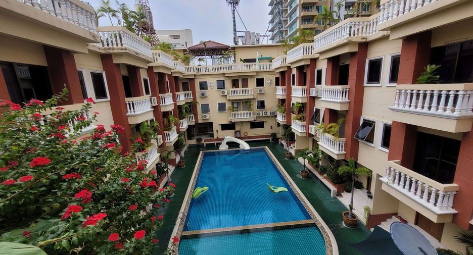Condo en alquiler de 3 habitaciones en Watthana, Bangkok