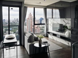 Condo en alquiler de 1 habitaciones en Khlong Toei, Bangkok