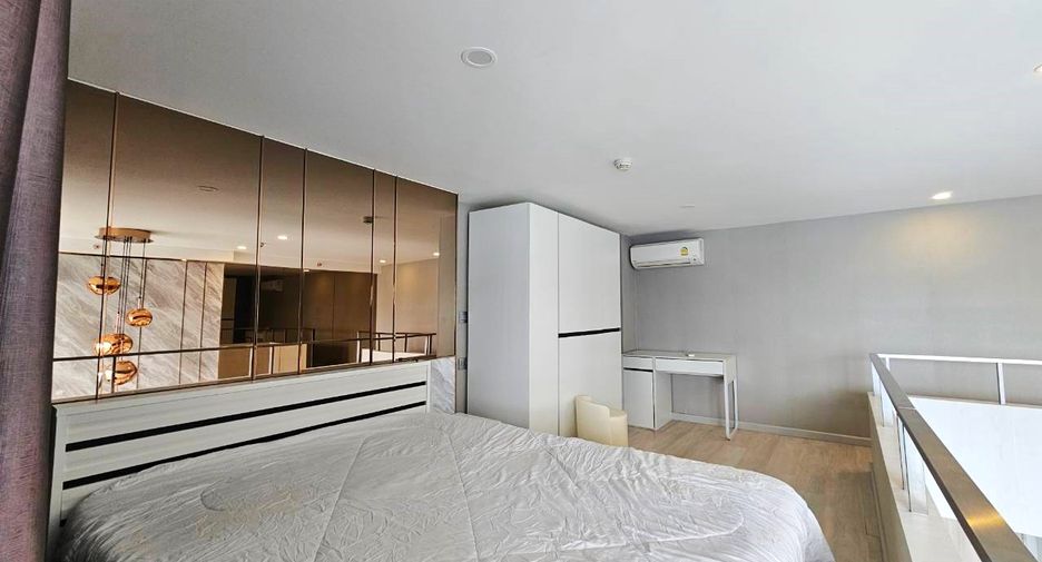 For rent 1 bed condo in Sathon, Bangkok