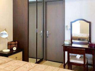 Wohnung zur Miete mit 1 Zimmer in Bang Rak, Bangkok