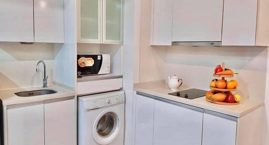 For rent 1 bed condo in Sathon, Bangkok