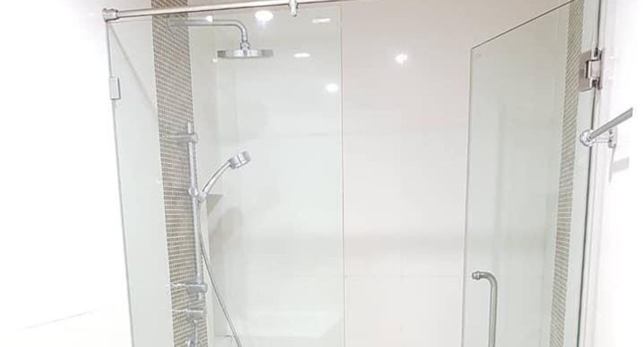 For rent 1 bed condo in Sathon, Bangkok