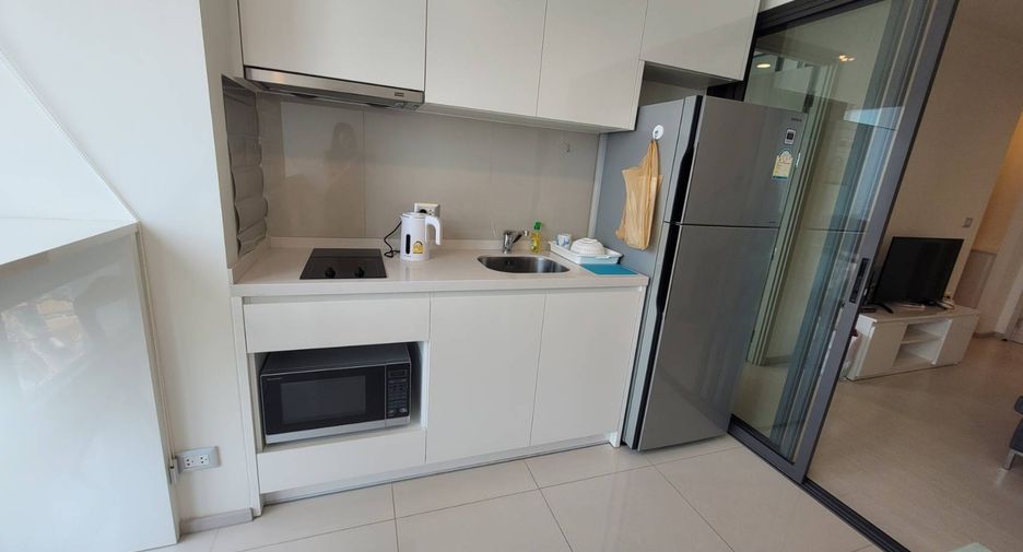 For rent 1 bed condo in Khlong Toei, Bangkok