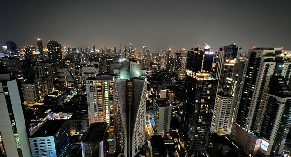 For rent 1 bed condo in Khlong Toei, Bangkok