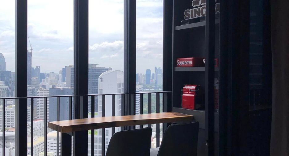 Wohnung zur Miete mit 1 Zimmer in Bang Rak, Bangkok