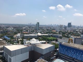 Condo en alquiler de 1 habitaciones en Khlong Toei, Bangkok