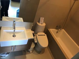 Condo en alquiler de 1 habitaciones en Khlong Toei, Bangkok