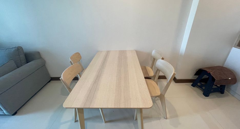 For rent 1 bed condo in Watthana, Bangkok