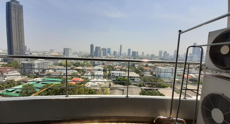 Wohnung zur Miete und zum Kauf mit 2 Zimmer in Watthana, Bangkok