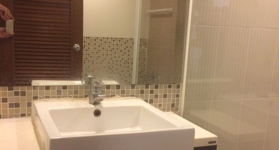 Wohnung zur Miete mit 1 Zimmer in Pathum Wan, Bangkok