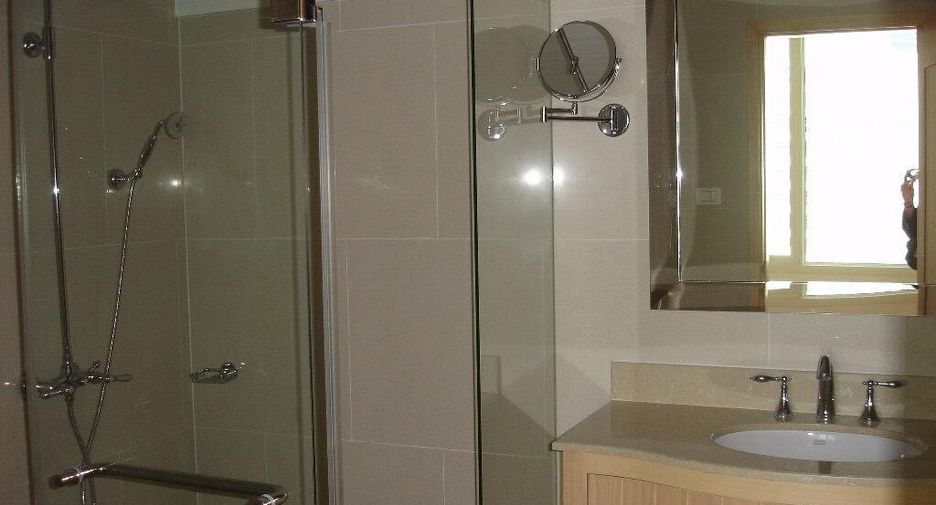 For rent 1 bed condo in Sathon, Bangkok
