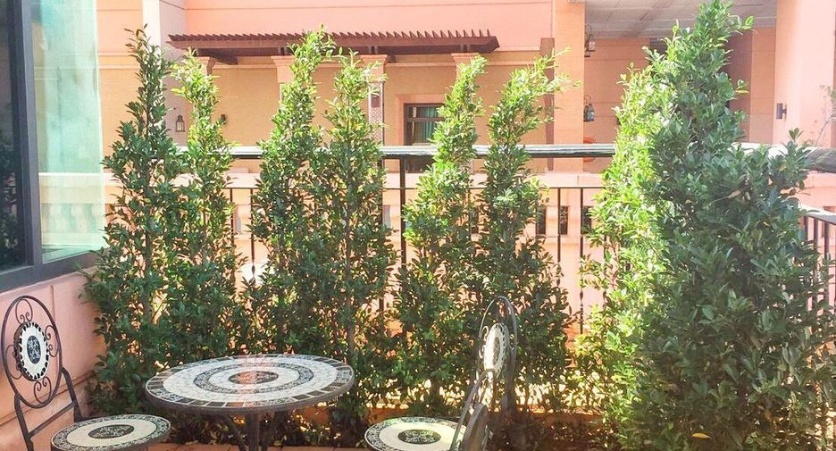 For rent and for sale 1 bed condo in Khlong Toei, Bangkok