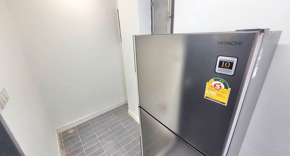 Condo en alquiler de 3 habitaciones en Watthana, Bangkok