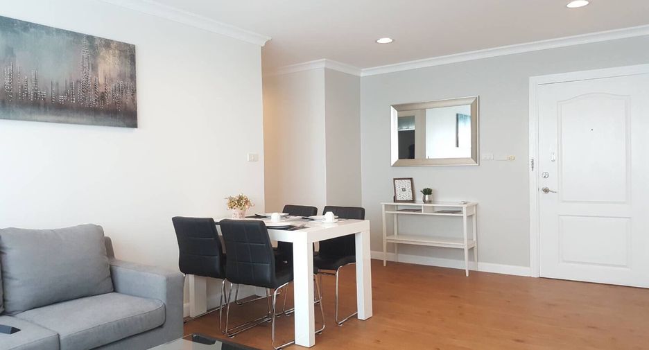 For rent 2 bedrooms condo in Khlong Toei, Bangkok