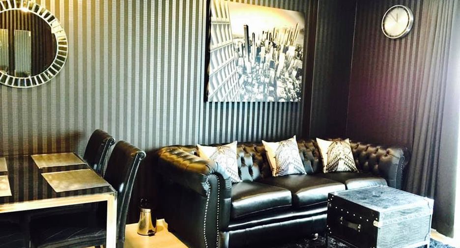 For rent 2 bedrooms condo in Sathon, Bangkok