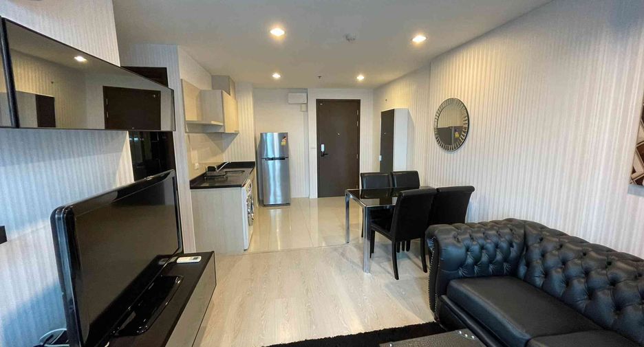 For rent 2 bedrooms condo in Sathon, Bangkok