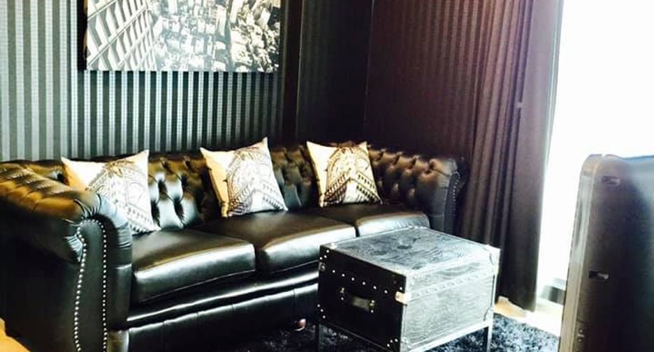 For rent 2 bedrooms condo in Sathon, Bangkok