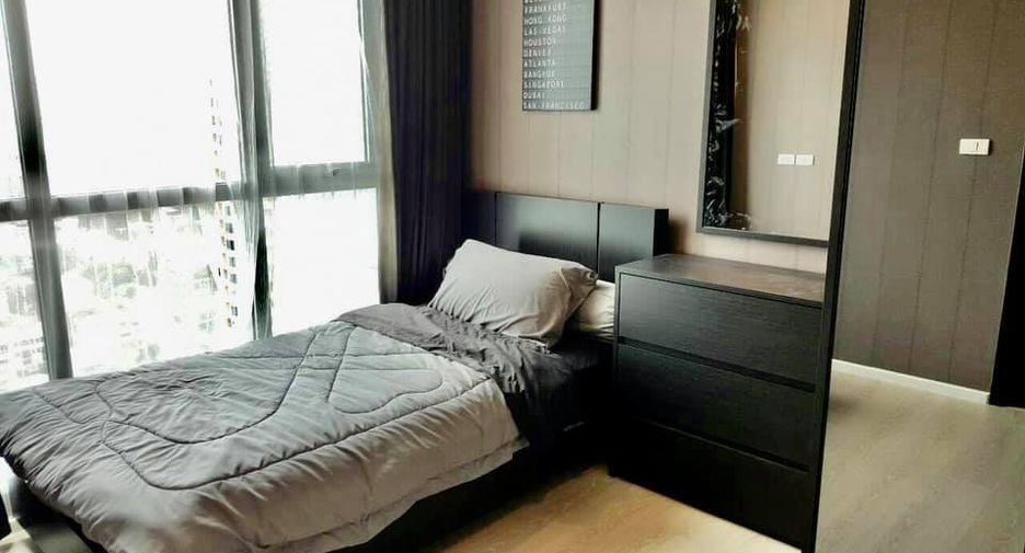 For rent 2 bedrooms condo in Sathon, Bangkok