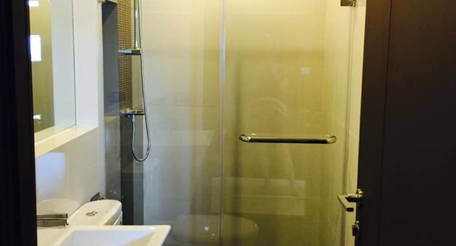 For rent 2 bedrooms condo in Sathon, Bangkok