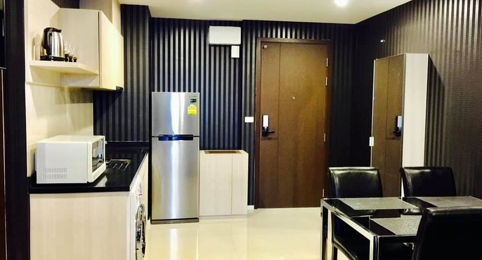 For rent 2 bedrooms condo in Sathon, Bangkok