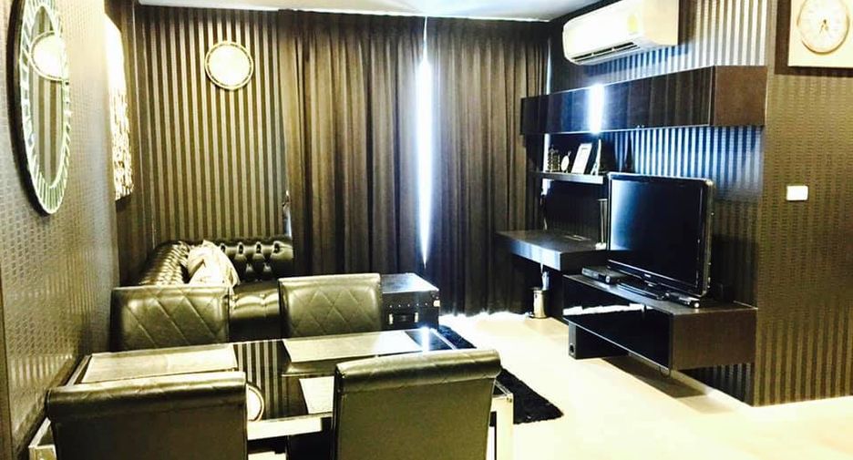 For rent 2 bedrooms condo in Sathon, Bangkok
