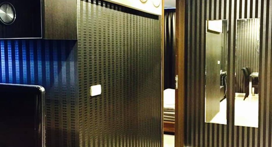 For rent 2 bedrooms condo in Sathon, Bangkok