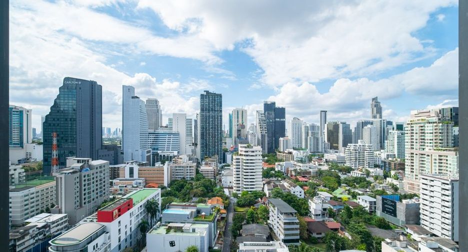 For rent 1 bed condo in Watthana, Bangkok