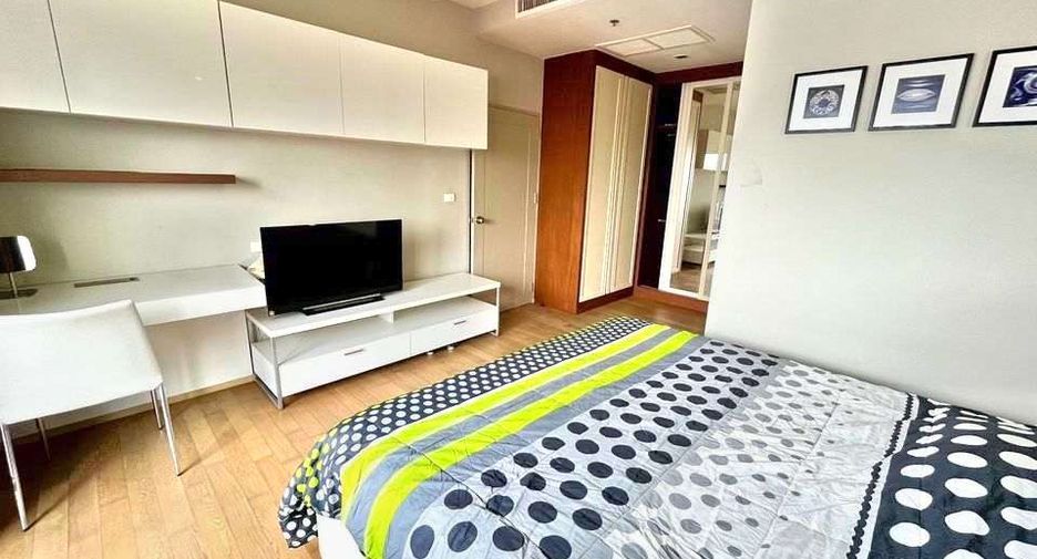 For rent 1 bed condo in Khlong Toei, Bangkok