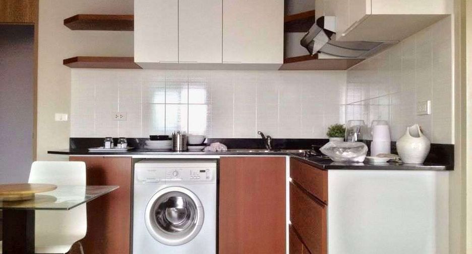 For rent 1 bed condo in Khlong Toei, Bangkok