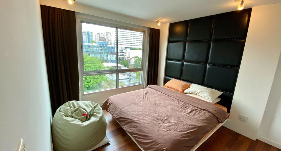 For rent 1 bed condo in Watthana, Bangkok